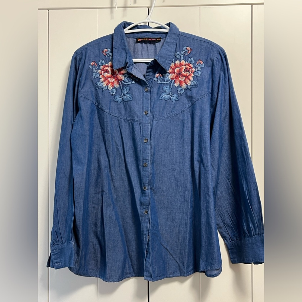 Fusion Beats Embroidered cotton Blouse size XXL